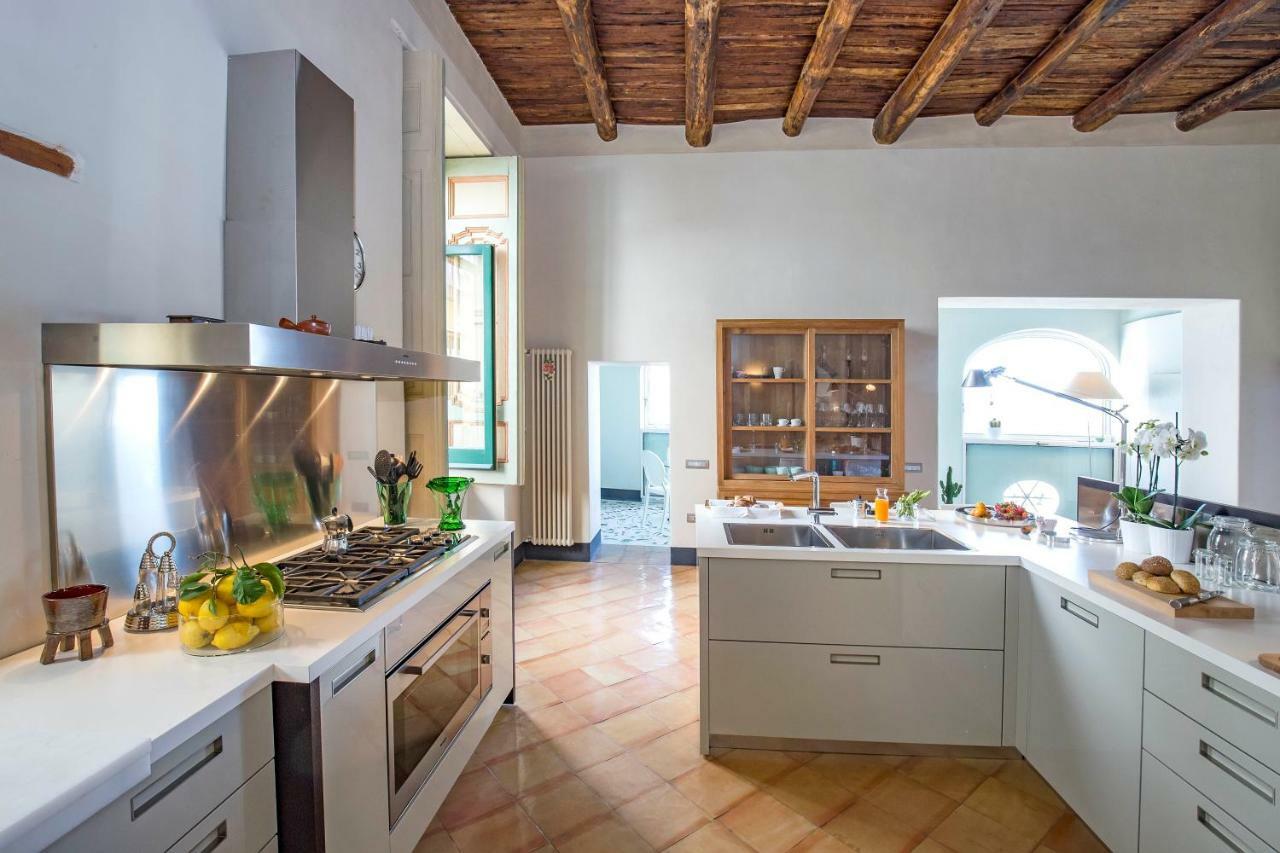 Apartamento Starhost - Dimora Copeta Salerno Exterior foto